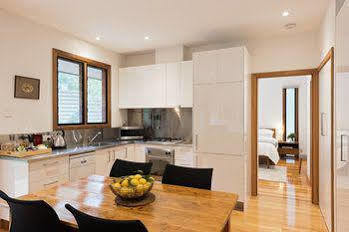 Cladich Pavilions 4* Aldgate